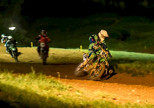 Rundum gelungene Premiere für Hessens erstes Flutlicht Motocross beim MSC Aufenau