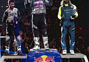 Luc Ackermann gewinnt dritte NIGHT of the JUMPs der Saison in Zürich