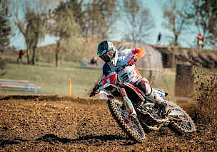 Fantic Factory Racing: Alexis Fueri gewinnt die 250er-Klasse beim MXoEN