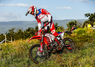 Beta Factory Racing: Brad Freeman gewinnt vorletzte Etappe des Enduro Assoluti d'Italia 2024 in Pistola und übernimmt die Führung in der Meisterschaftswertung