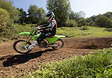 Fahrbericht: Kawasaki KX250 2025 – Rückkehr eines Klassikers im neuen Gewand