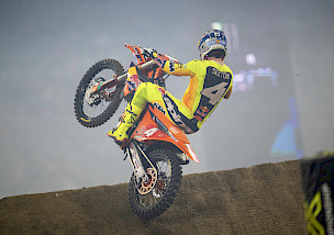 BEHERZTE FAHRT BRINGT CHASE SEXTON VON RED BULL KTM IN DETROIT AUF DAS PODIUM