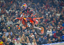 TOM VIALLE VON RED BULL KTM holt sich in Indianapolis das 250SX EAST RED PLATE zurück