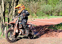 Spannung und Action beim ADAC Enduro Jugend Cup Mitte in Streitberg Spannung und Action beim ADAC Enduro Jugend Cup Mitte in Streitberg