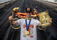 SIMON LÄNGENFELDER GEWINNT MX2-WELTMEISTERSCHAFT 2025 NACH EINEM DRAMATISCHEN GRAND PRIX VON AUSTRALIEN