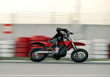 STARK FUTURE PRÄSENTIERT DIE STARK VARG SM: Supermoto wie keine andere