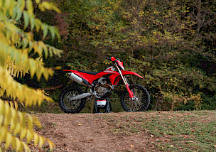 DUCATI PRÄSENTIERT DIE DESMO450 EDS AUF DER EICMA