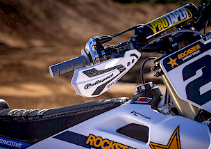 Husqvarna Factory Racing und Polisport geben neue Partnerschaft für 2026 bekannt