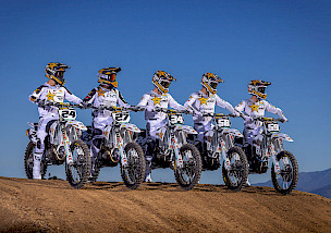 Video: Rockstar Energy Husqvarna Factory Racing 2026 SX Team-Shootout