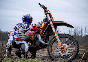 VIDEO: SIMON LÄNGENFELDER -„Endless 2-Stroke Dreaming…“