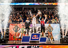 Pat Bowden gewinnt verrückten Saisonstart der NIGHT of the JUMPs in Berlin