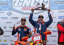 JOHNNY GIRROIR ERÖFFNET DIE GNCC-SAISON 2026 MIT EINEM SIEG