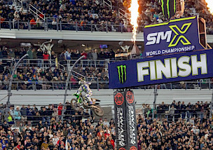 Monster Energy Pro Circuit Kawasaki Team: Seth Hammaker gewinnt die 250SMX-Klasse in Daytona