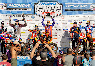 BEN KELLEY UND GRANT DAVIS VOM FMF KTM FACTORY RACING TEAM ERZIELEN EINEN DOPPELSIEG BEIM WILD BOAR GNCC