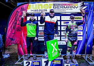 AUNER HardEnduroSeries Germany: Hentschel gewinnt HESG Auftakt 2026 in Neuhaus-Schierschnitz – Starkes Feld und schwierige Bedingungen