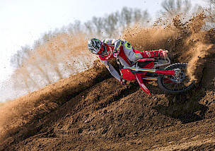 Ducati präsentiert intelligente Wartung für die Desmo450 MX