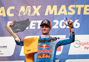 ADAC MX Masters: Simon Längenfelder setzt sich im Dreikampf um den Sieg durch