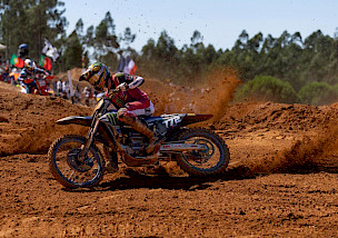 DIE MONSTER ENERGY YAMAHA FACTORY MXGP- UND MX2-TEAMS SIND BEREIT, IN SÜDAFRIKA ALLES ZU GEBEN
