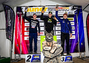 AUNER HardEnduroSeries Germany: Rekordkulisse und perfekter Saisonabschluss beim Isegrim Enduro in Schwepnitz – Strauss gewinnt das Finale